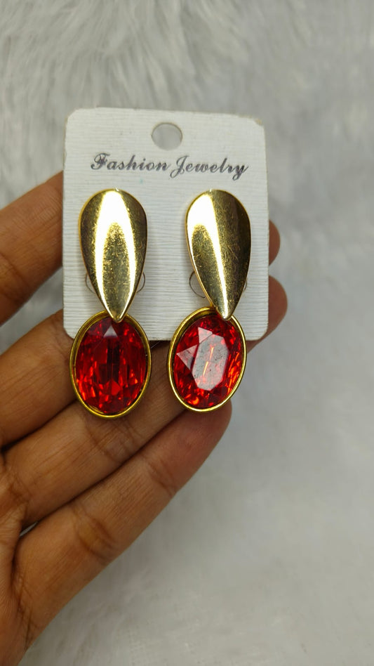 Elegant Red 🍒 🍒 Stone & Gold-Plated Earrings