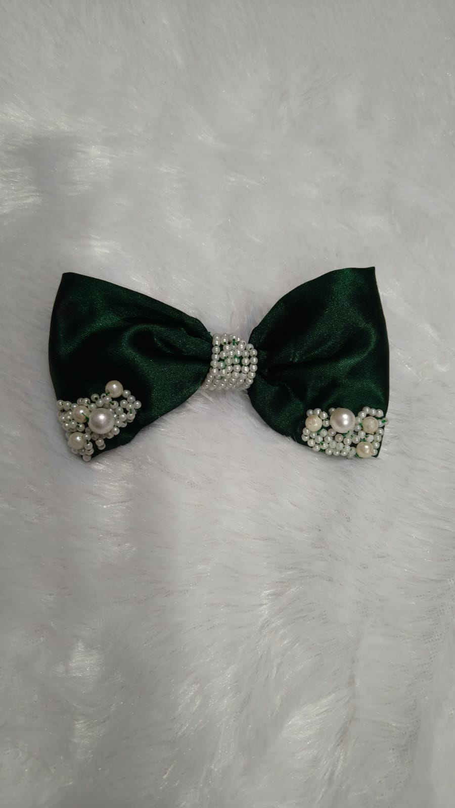 Pearl💖💖💚 embellished Green 💚 hair bow