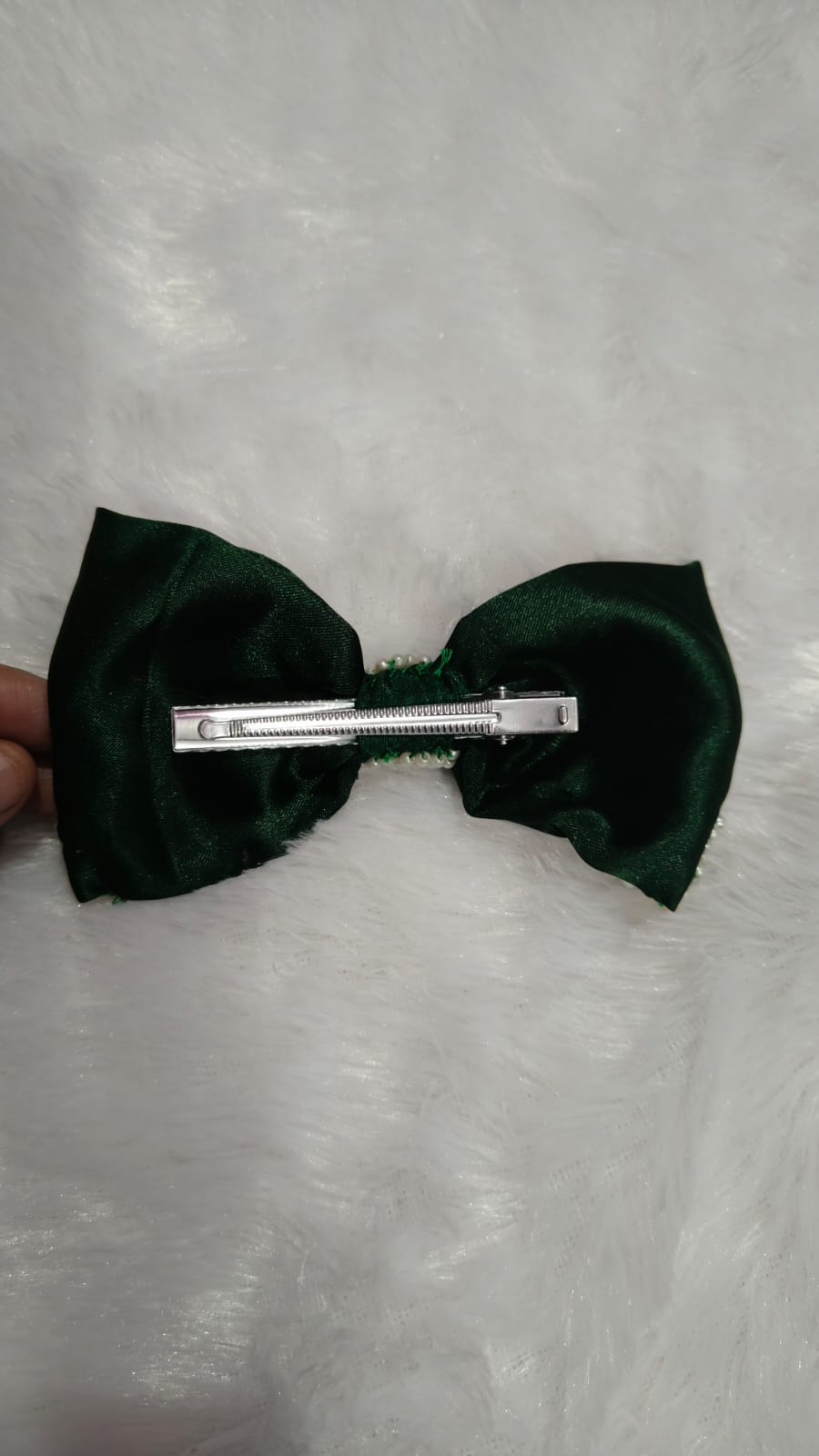 Pearl💖💖💚 embellished Green 💚 hair bow